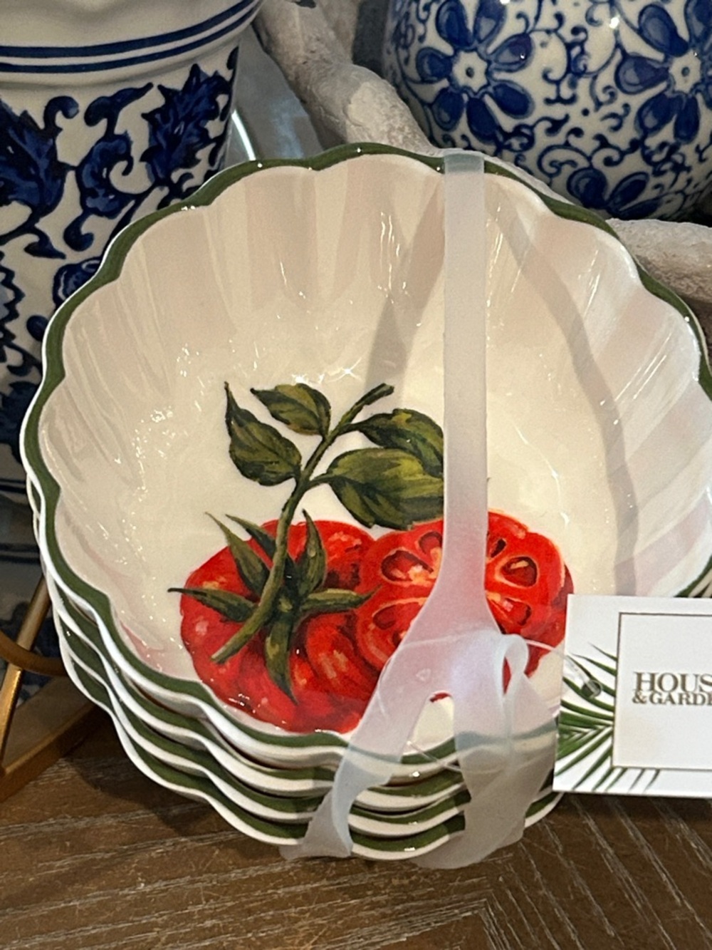 NEW! Vintage Inspired Melamine Tomato Scalloped Serving Bowl Set